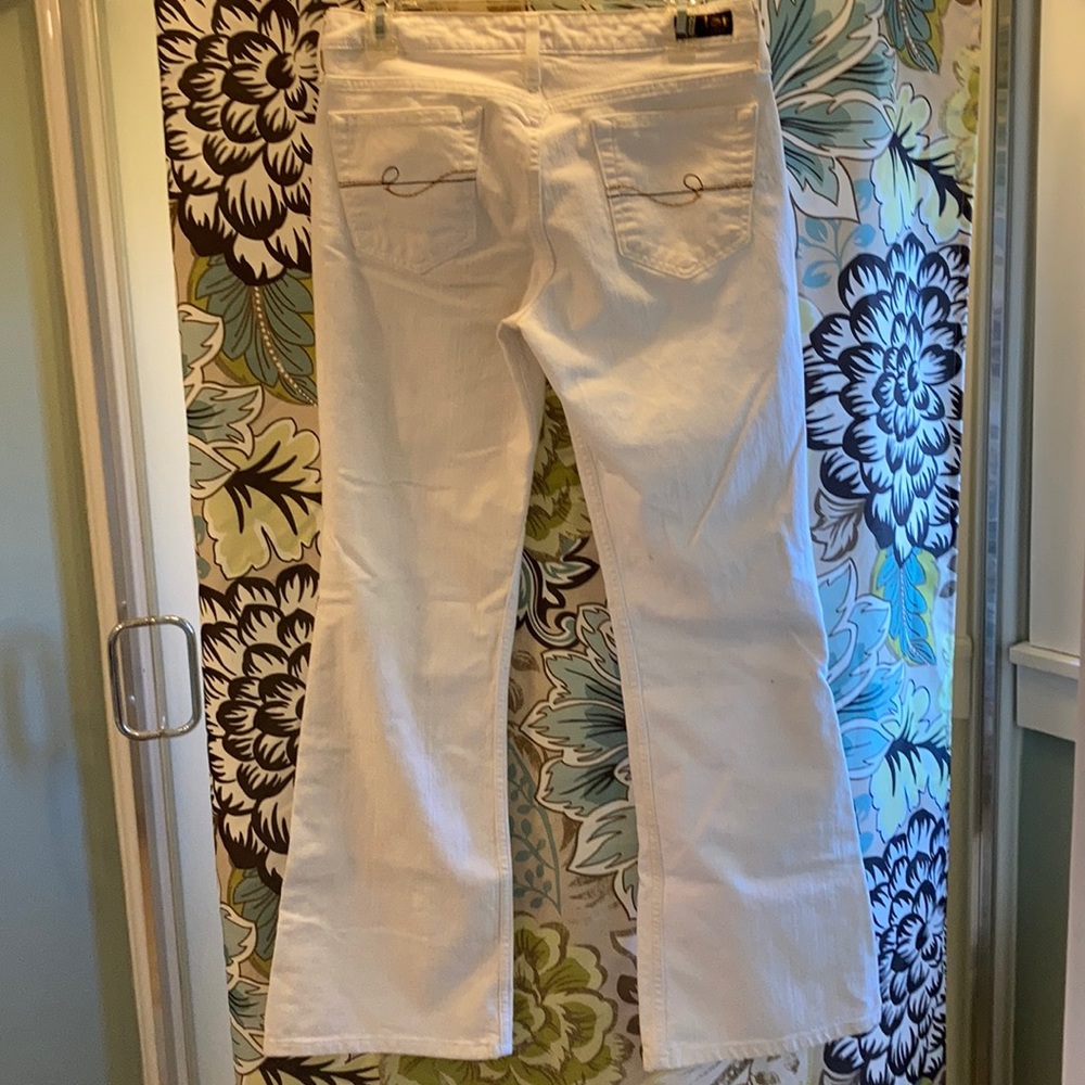 White denim Lei Jeans